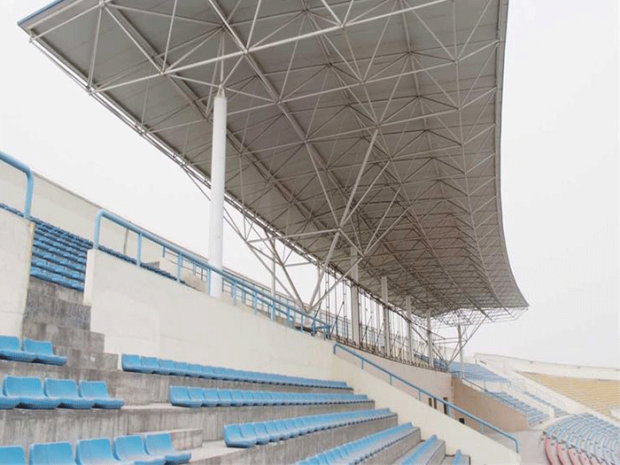 枝江四小体育馆网架